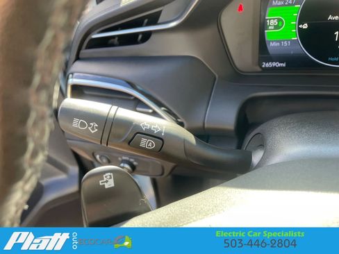 Used 2022 Chevrolet Bolt EUV LT w/ Convenience Package image 27
