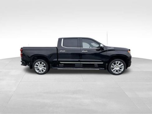 Used 2026 Chevrolet Silverado 1500 High Country w/ High Country Premium Package AWD/4WD image 5