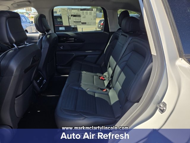 New 2026 Lincoln Nautilus Reserve w/ Jet Appearance Package AWD/4WD image 10