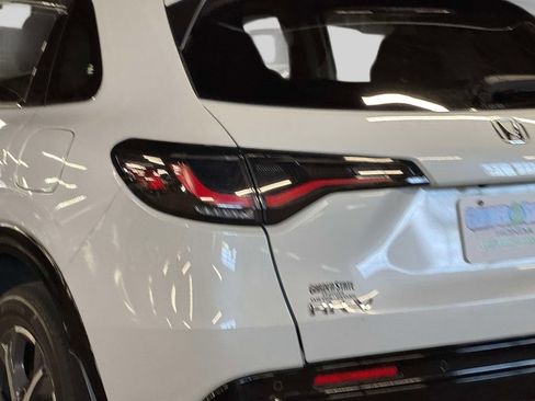 Certified 2024 Honda HR-V EX-L image 5