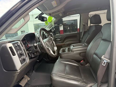 Used 2016 GMC Sierra 2500 SLT w/ Duramax Plus Package AWD/4WD image 26