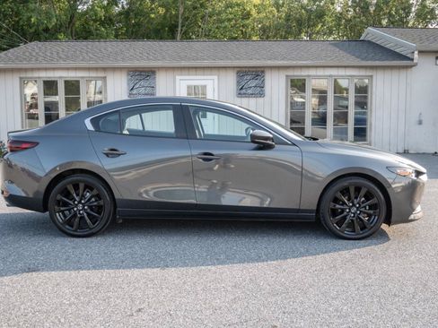Used 2024 MAZDA MAZDA3 s FWD image 11