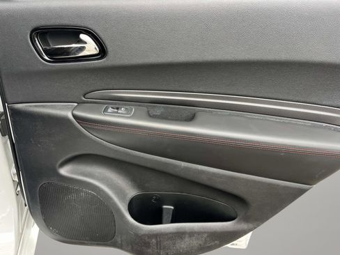 Used 2023 Dodge Durango GT image 23