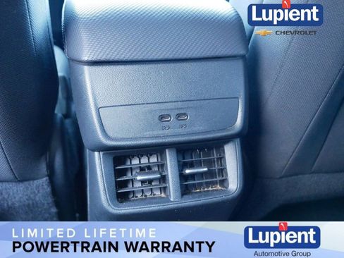 Used 2026 Chevrolet Equinox LT image 19
