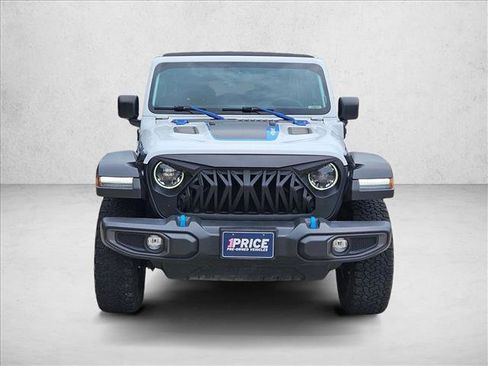 Used 2023 Jeep Wrangler Unlimited Rubicon 4xe w/ Cold Weather Group AWD/4WD image 2