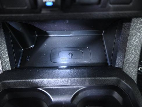 Used 2023 Toyota Tacoma TRD Off-Road image 31