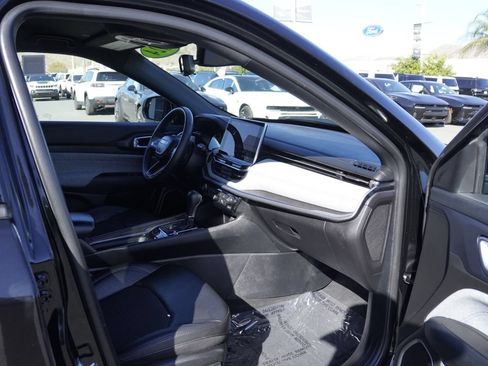 Certified 2024 Jeep Compass Latitude AWD/4WD image 26