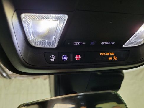 Used 2021 Cadillac XT4 Luxury w/ Driver Awareness Package image 45