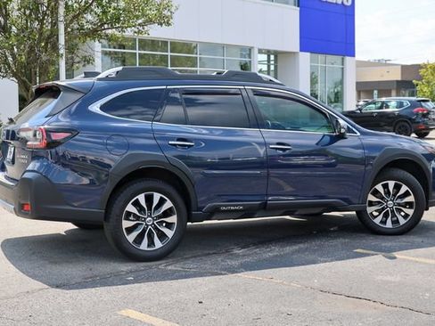 Certified 2025 Subaru Outback Touring AWD/4WD image 30