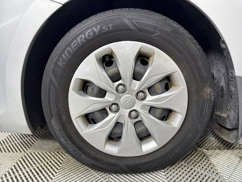 Used 2016 Hyundai Accent SE image 17