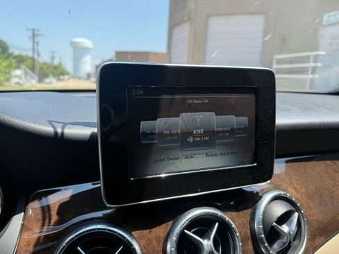 Used 2016 Mercedes-Benz CLA 250 image 10