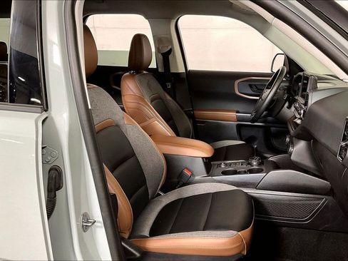 Used 2024 Ford Bronco Sport Outer Banks image 7