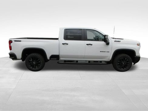 New 2026 Chevrolet Silverado 2500 LT w/ Trail Boss Package AWD/4WD image 7
