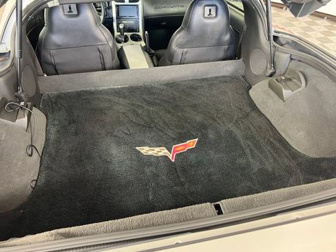 Used 2005 Chevrolet Corvette Coupe w/ Preferred Equipment Group RWD image 22