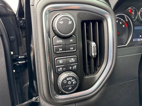Used 2019 Chevrolet Silverado 1500 RST image 19
