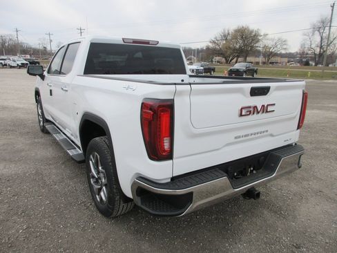 New 2026 GMC Sierra 1500 SLT w/ SLT Premium Package image 8
