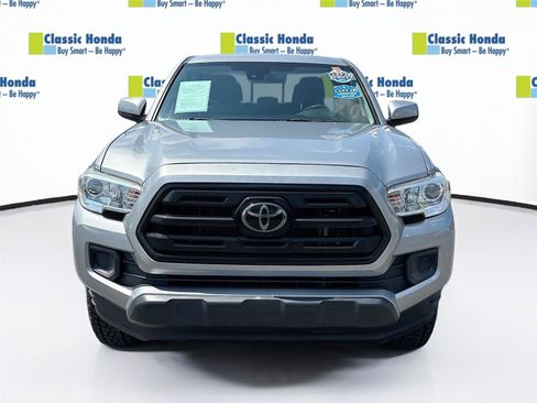 Used 2018 Toyota Tacoma SR RWD image 2