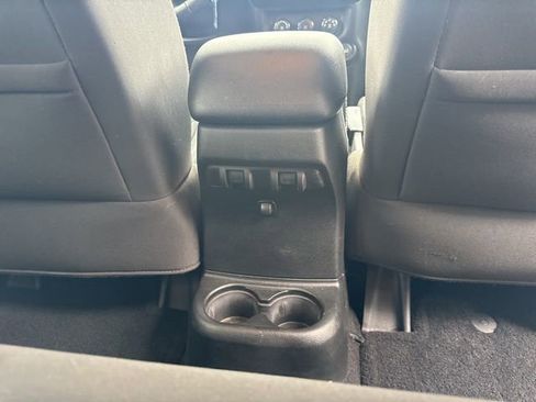 Used 2018 Jeep Wrangler Unlimited Sport S image 33