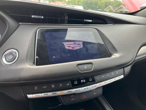 Used 2023 Cadillac XT4 Premium Luxury FWD image 21