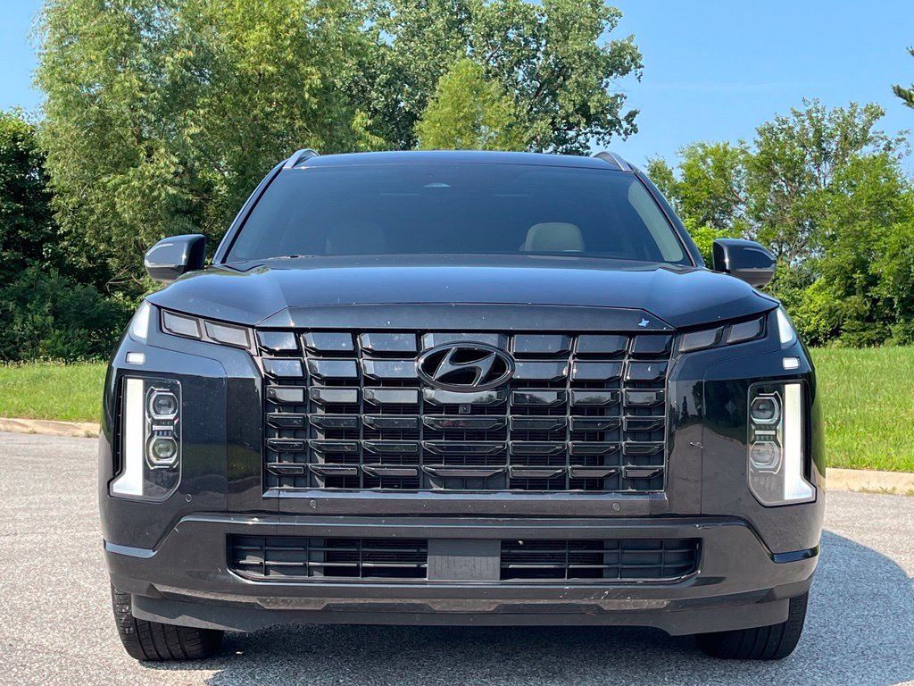 Used 2024 Hyundai Palisade Limited AWD/4WD image 2