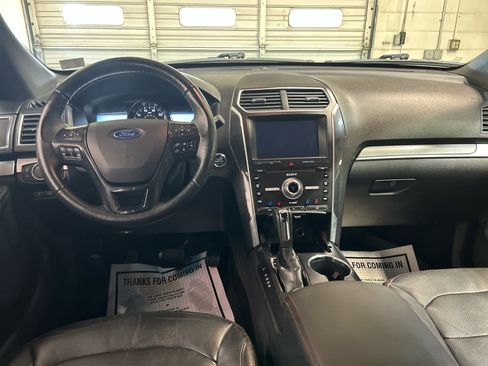 Used 2019 Ford Explorer Sport w/ Equipment Group 401A AWD/4WD image 4