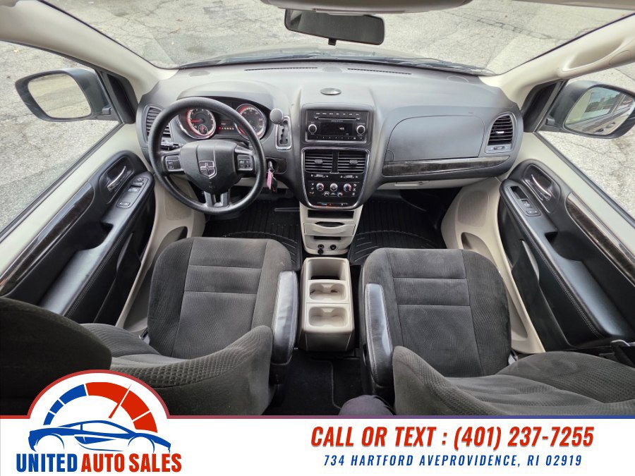 Used 2016 Dodge Grand Caravan SE w/ Quick Order Package 29E SE FWD image 15