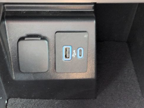 Used 2022 Ford Explorer ST w/ ST Street Pack AWD/4WD image 24