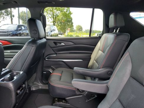 Used 2024 Chevrolet Traverse RS AWD/4WD image 10