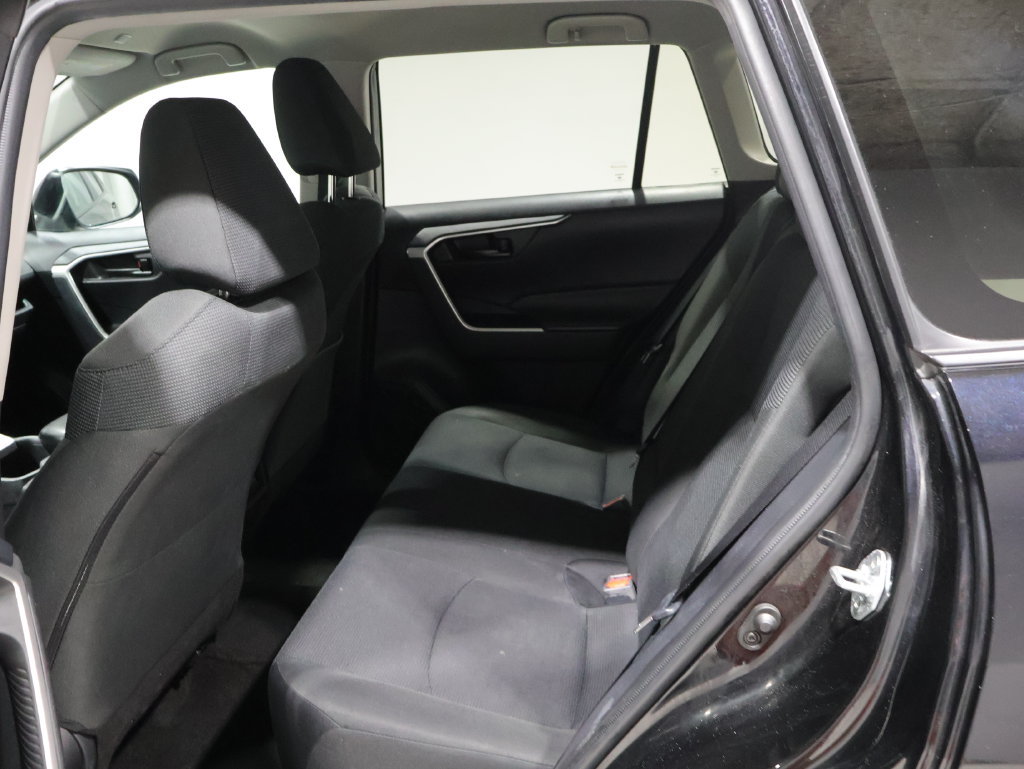 Used 2024 Toyota RAV4 LE AWD/4WD image 18
