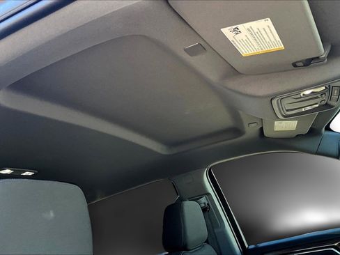 Used 2025 Chevrolet Silverado 1500 LT image 19