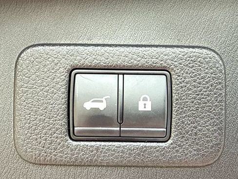 Used 2024 Nissan Armada SL w/ Midnight Edition Package RWD image 19
