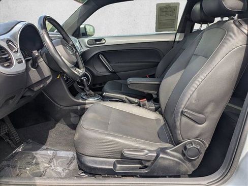 Used 2014 Volkswagen Beetle 2.5 image 14