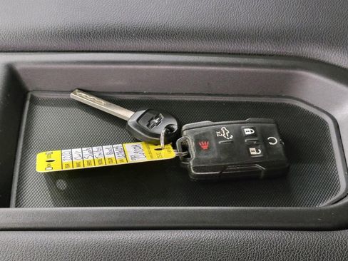 Used 2020 Chevrolet Silverado 1500 Custom Trail Boss w/ Custom Convenience Package image 24