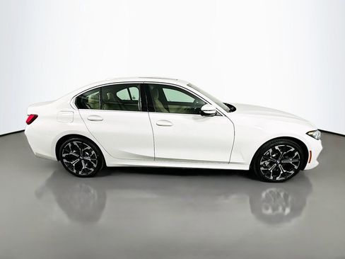 Used 2025 BMW 330i Sedan w/ Convenience Package RWD image 4