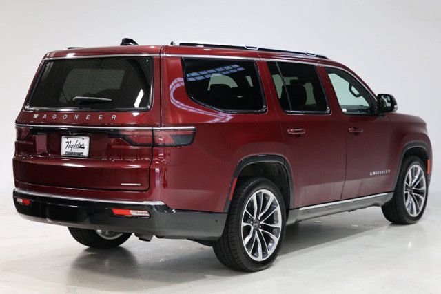 Used 2024 Jeep Wagoneer Series III w/ Premium Group I AWD/4WD image 7