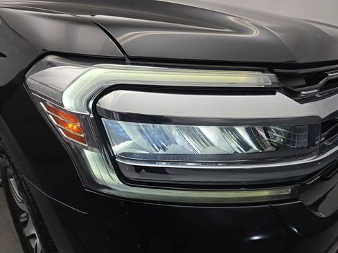 Used 2022 Ford Expedition Max Limited image 13