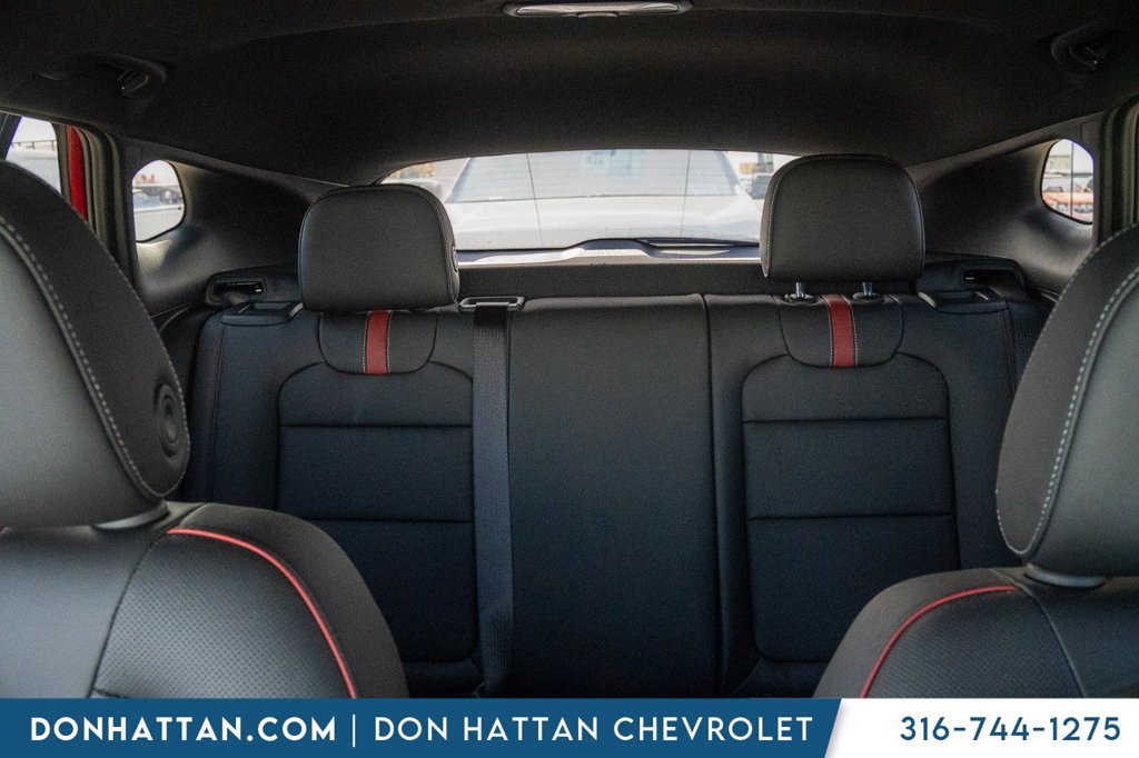 New 2026 Chevrolet Trax RS w/ Sunroof Package FWD image 22
