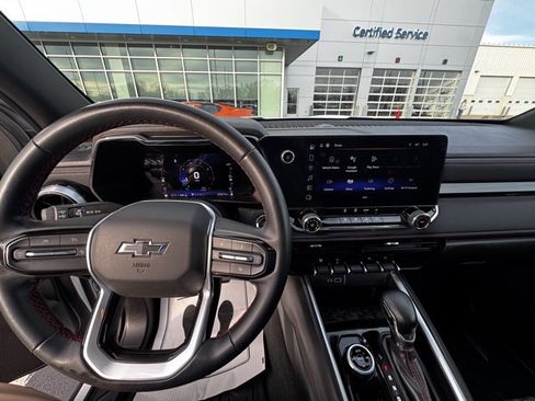 Used 2023 Chevrolet Colorado Z71 image 13