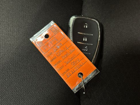 Used 2024 Chevrolet Malibu LT FWD image 34