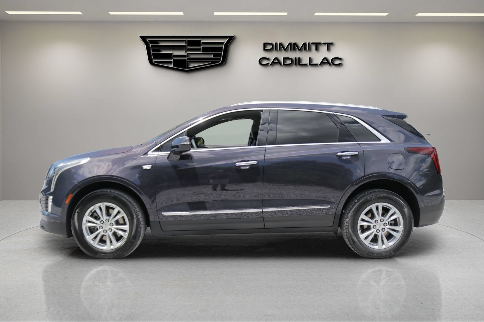 Used 2024 Cadillac XT5 Luxury FWD image 8