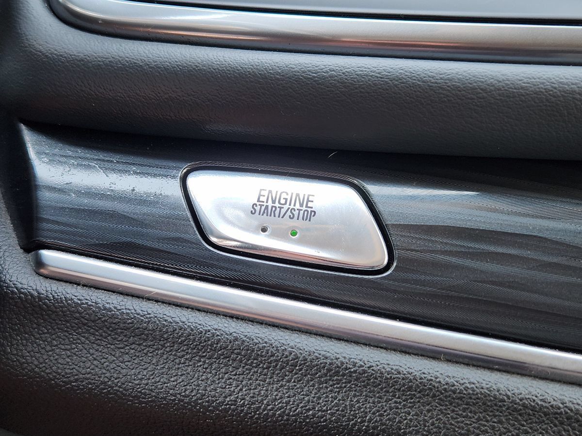 Used 2020 Buick Enclave Premium w/ Trailering Package, 5000 lbs. AWD/4WD image 42