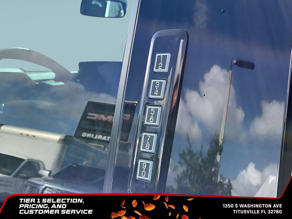 Used 2023 Ford F150 Lightning Platinum AWD/4WD image 44