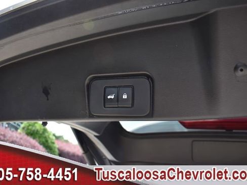 Used 2024 Nissan Rogue SV FWD image 9
