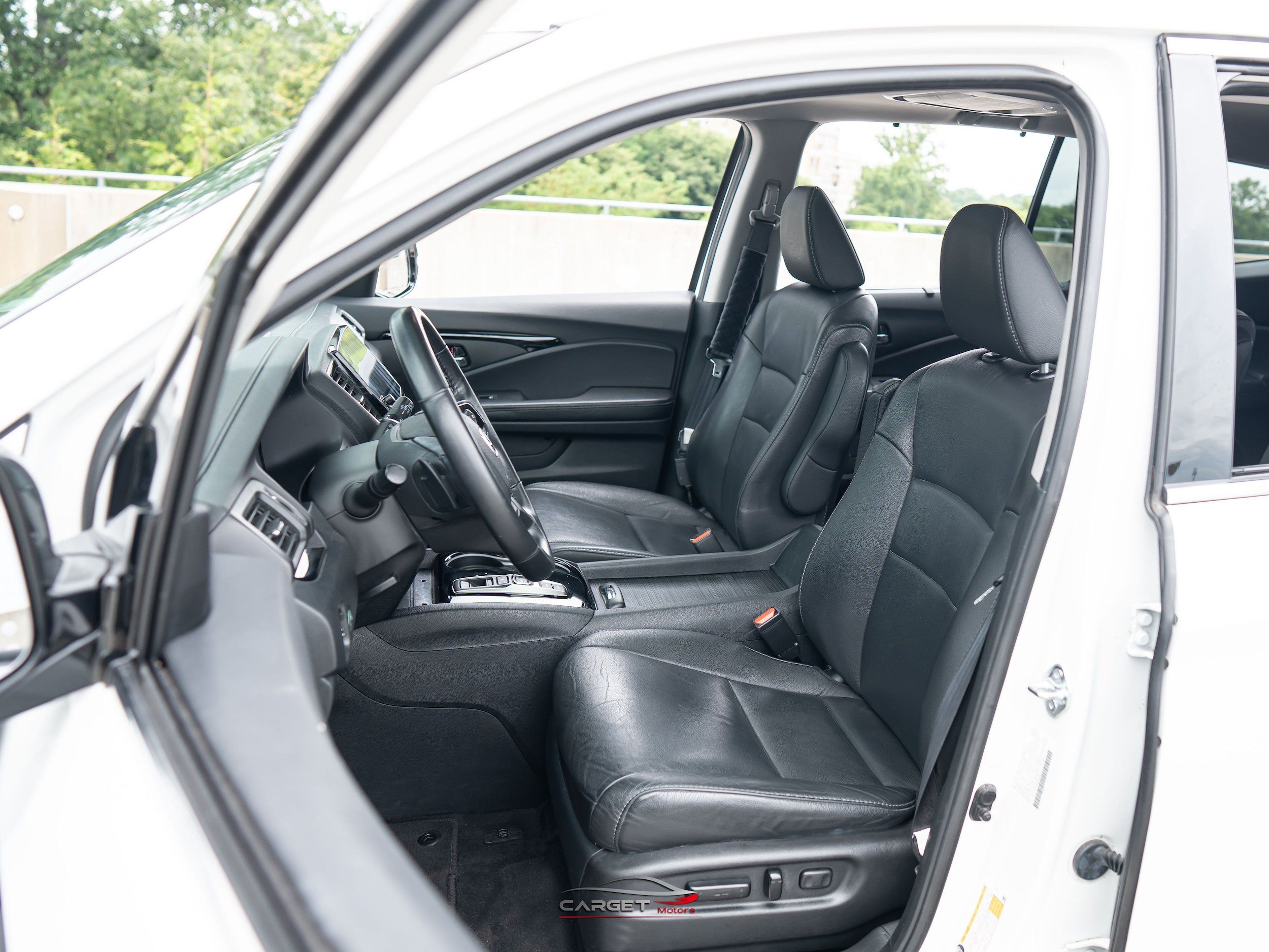 Used 2022 Honda Pilot Touring image 16