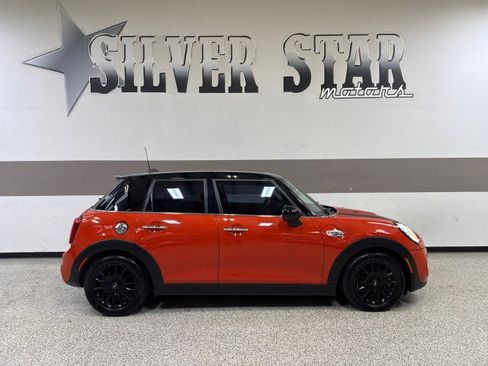 Used 2019 MINI Cooper S w/ Premium Package image 41