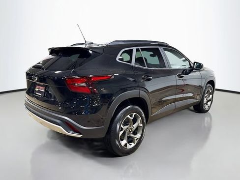 New 2026 Chevrolet Trax LT image 7