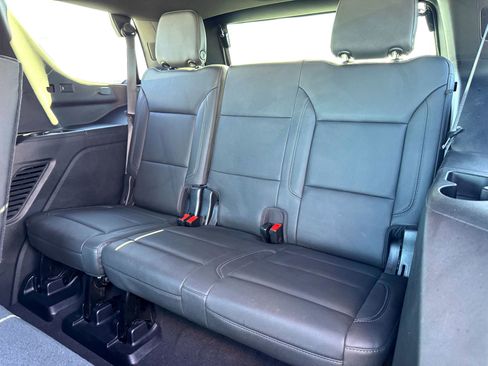 Used 2021 Chevrolet Tahoe LT image 17