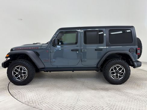 Used 2024 Jeep Wrangler Unlimited Rubicon w/ Safety Group AWD/4WD image 2