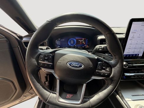 Used 2024 Ford Explorer ST w/ Equipment Group 401A AWD/4WD image 26