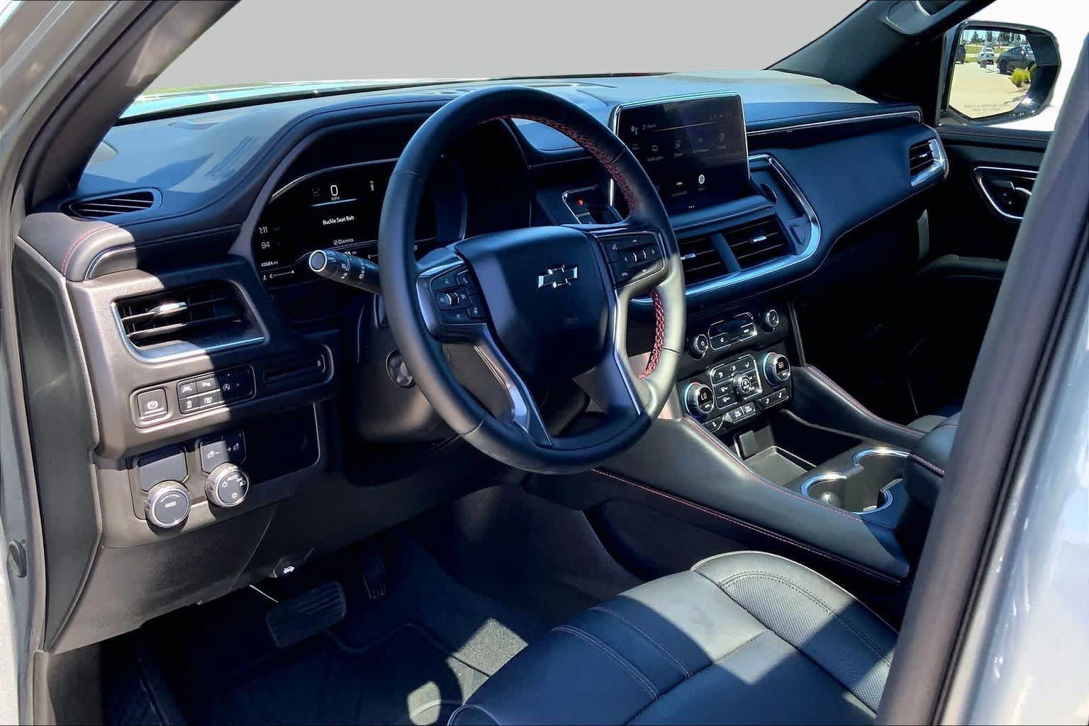 Used 2024 Chevrolet Tahoe RST w/ Luxury Package RWD image 16